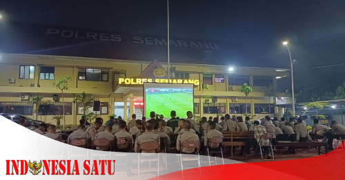 Semangat Bersama di Tri Brata: Polres Semarang Gelar Nobar Dukungan untuk Timnas Indonesia!